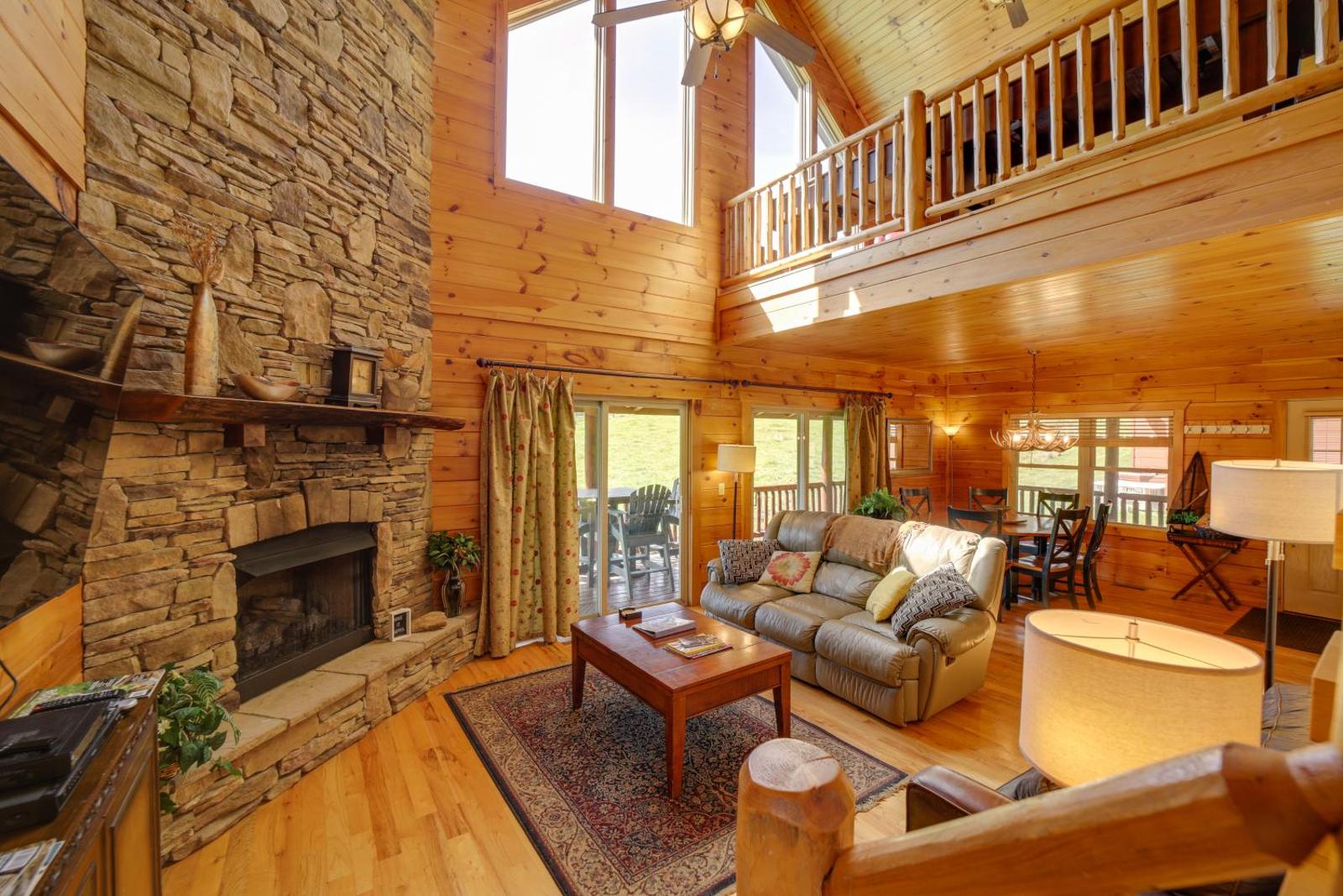 Maggie Valley Cabin with Private Hot Tub and Game Room! Main image 1